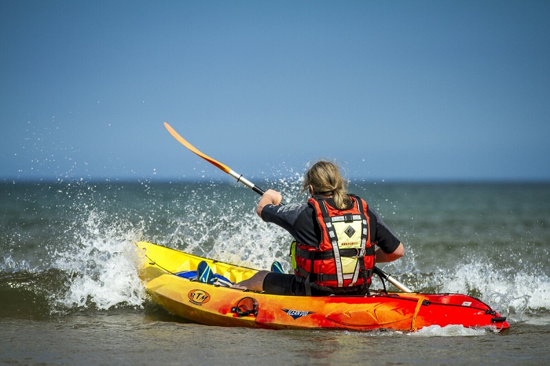 Kayaking (c) Chris Lazenby Kayaking (c) Chris Lazenby