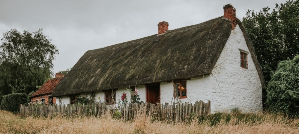 Victorian Cottage by Angela Waites Photography