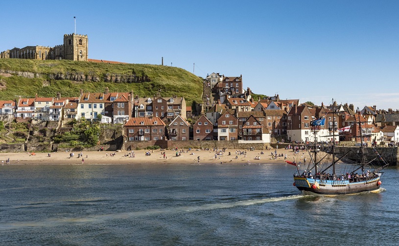 The Bark Endeavour in Whitby (c) www.rjbphotographic.co.uk